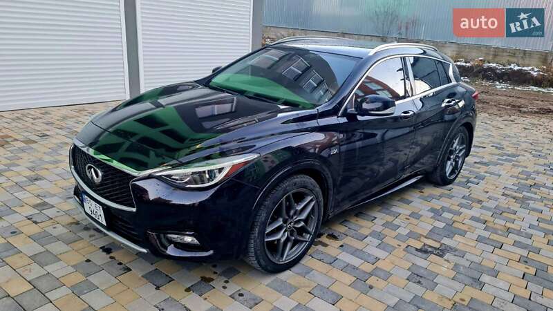 Infiniti QX30 2016