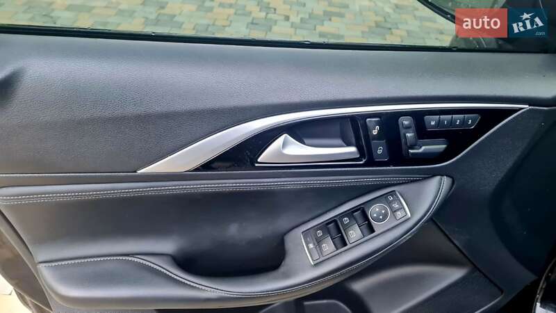 Позашляховик / Кросовер Infiniti QX30 2016 в Чернівцях фото 5 Позашляховик / Кросовер Infiniti QX30 2016 в Чернівцях