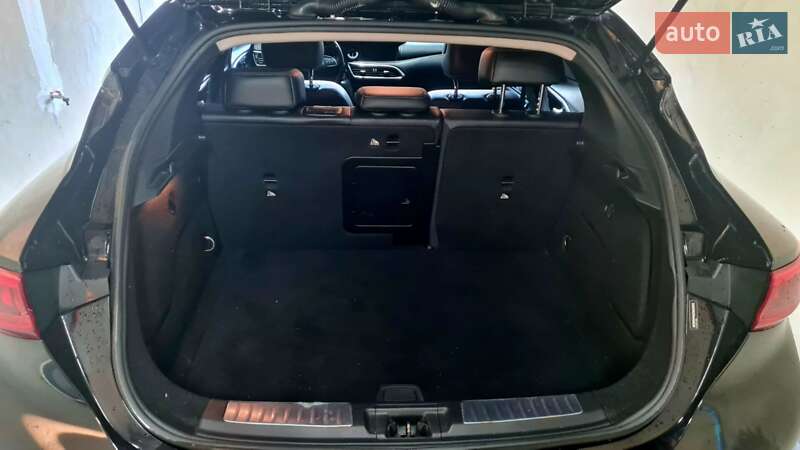Позашляховик / Кросовер Infiniti QX30 2016 в Чернівцях фото 12 Позашляховик / Кросовер Infiniti QX30 2016 в Чернівцях