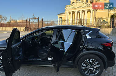 Внедорожник / Кроссовер Infiniti QX30 2017 в 