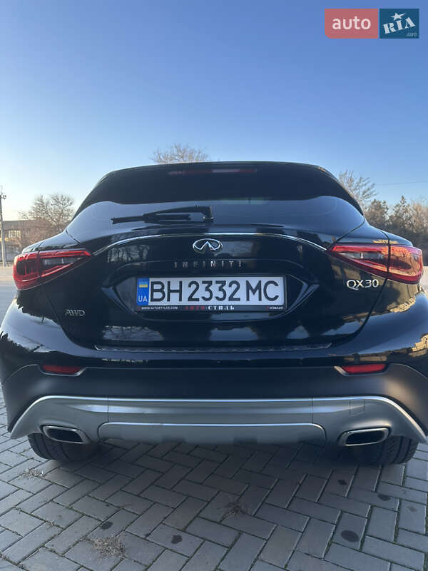 Внедорожник / Кроссовер Infiniti QX30 2017 в Болграде