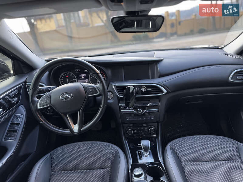 Внедорожник / Кроссовер Infiniti QX30 2018 в Хмельницком