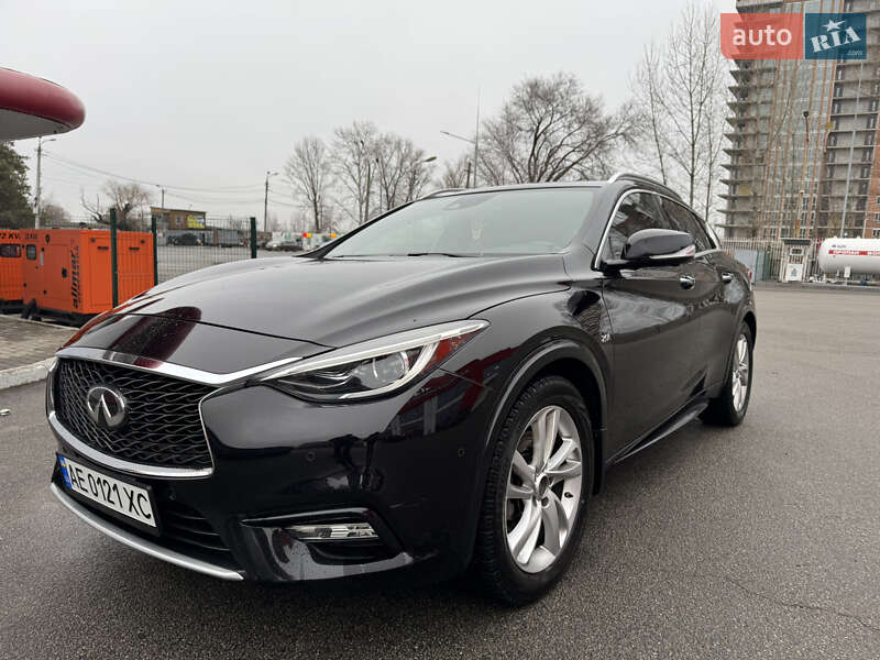 Внедорожник / Кроссовер Infiniti QX30 2016 в Днепре
