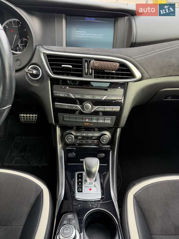 Позашляховик / Кросовер Infiniti QX30 2016 в Білій Церкві