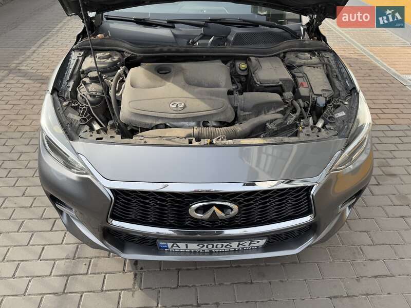 Позашляховик / Кросовер Infiniti QX30 2016 в Білій Церкві