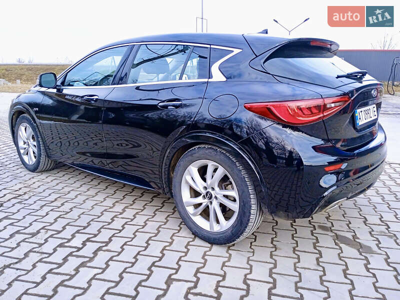 Внедорожник / Кроссовер Infiniti QX30 2017 в Ивано-Франковске