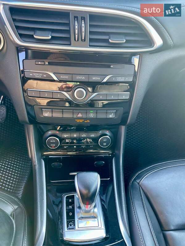 Позашляховик / Кросовер Infiniti QX30 2017 в Дніпрі