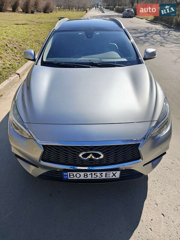 Внедорожник / Кроссовер Infiniti QX30 2017 в Тернополе