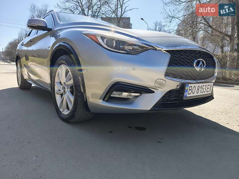 Внедорожник / Кроссовер Infiniti QX30 2017 в Тернополе