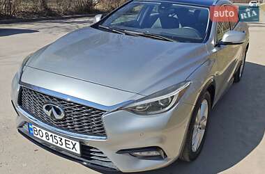 Внедорожник / Кроссовер Infiniti QX30 2017 в 