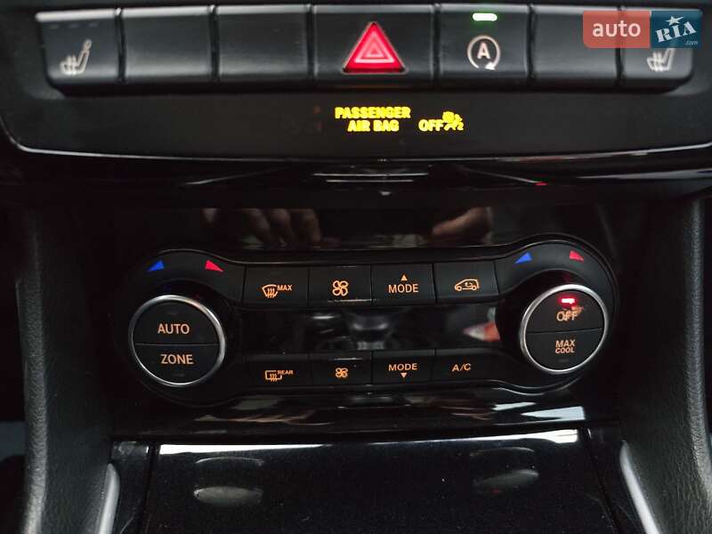 Позашляховик / Кросовер Infiniti QX30 2017 в Львові