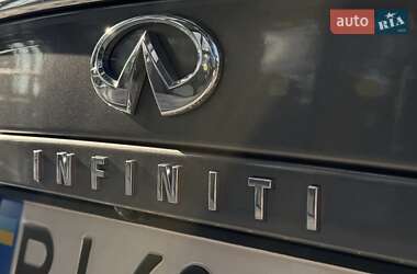 Внедорожник / Кроссовер Infiniti QX30 2016 в 