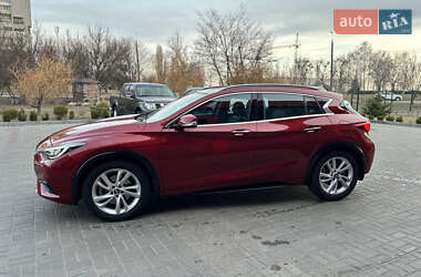 Позашляховик / Кросовер Infiniti QX30 2018 в 