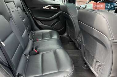 Внедорожник / Кроссовер Infiniti QX30 2016 в 