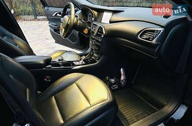 Внедорожник / Кроссовер Infiniti QX30 2016 в 