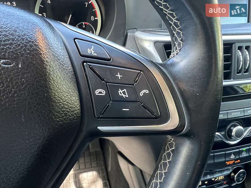 Внедорожник / Кроссовер Infiniti QX30 2016 в Киеве