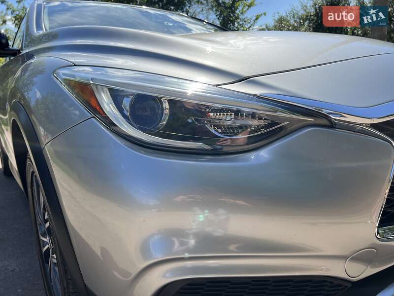 Внедорожник / Кроссовер Infiniti QX30 2016 в Киеве