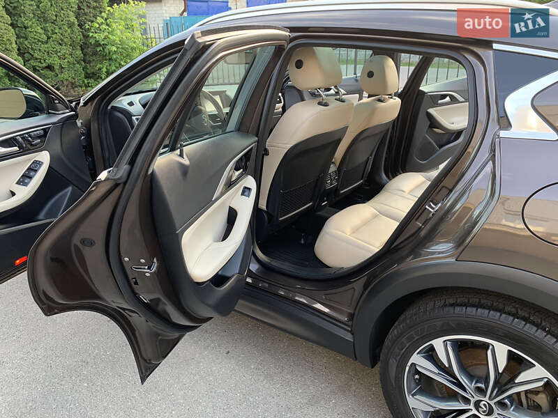 Внедорожник / Кроссовер Infiniti QX30 2018 в Ирпене