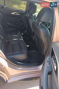 Внедорожник / Кроссовер Infiniti QX30 2017 в 