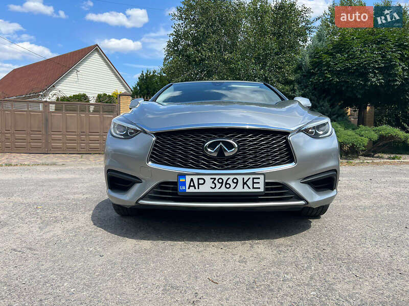 Позашляховик / Кросовер Infiniti QX30 2017 в Запоріжжі