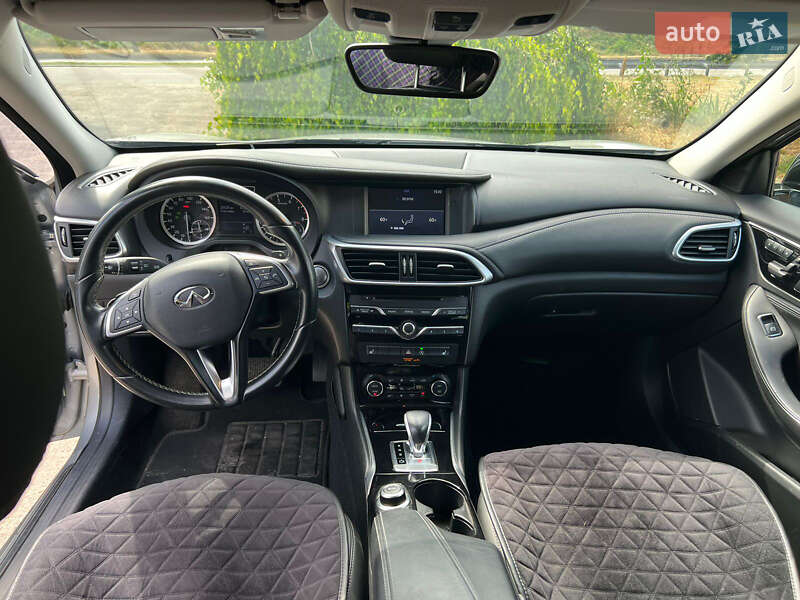 Позашляховик / Кросовер Infiniti QX30 2017 в Запоріжжі