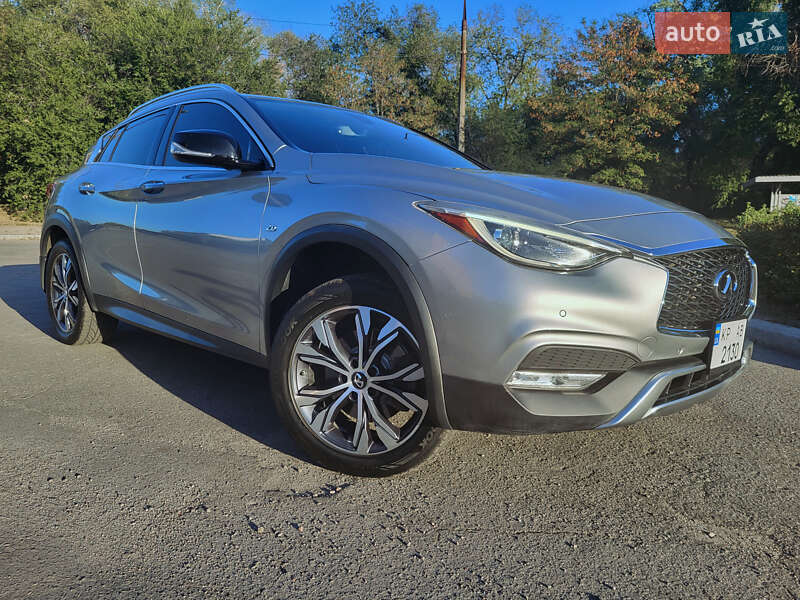 Внедорожник / Кроссовер Infiniti QX30 2016 в Днепре