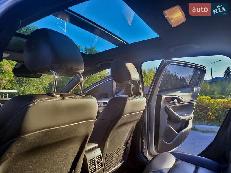 Внедорожник / Кроссовер Infiniti QX30 2016 в Днепре