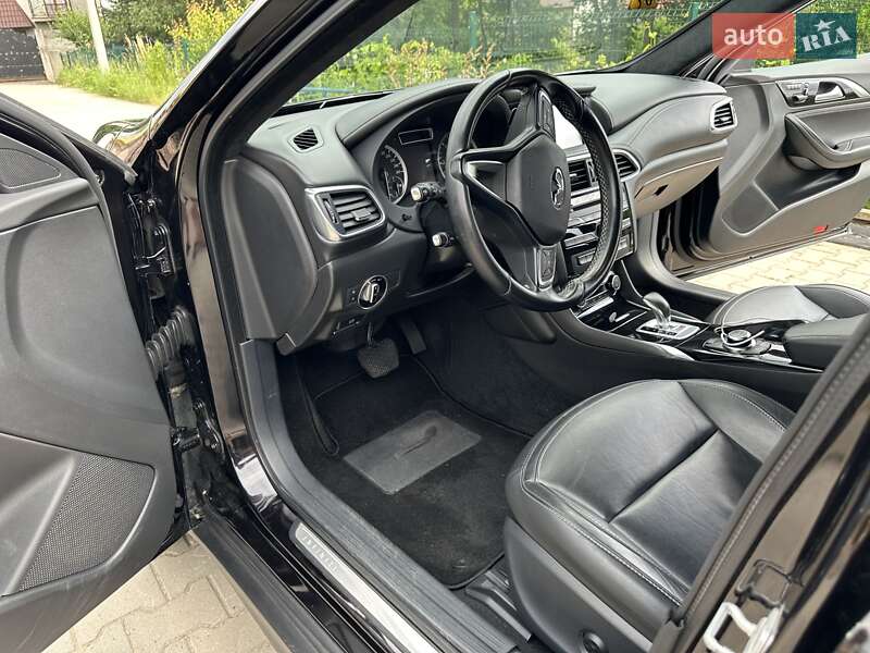 Внедорожник / Кроссовер Infiniti QX30 2017 в Черновцах