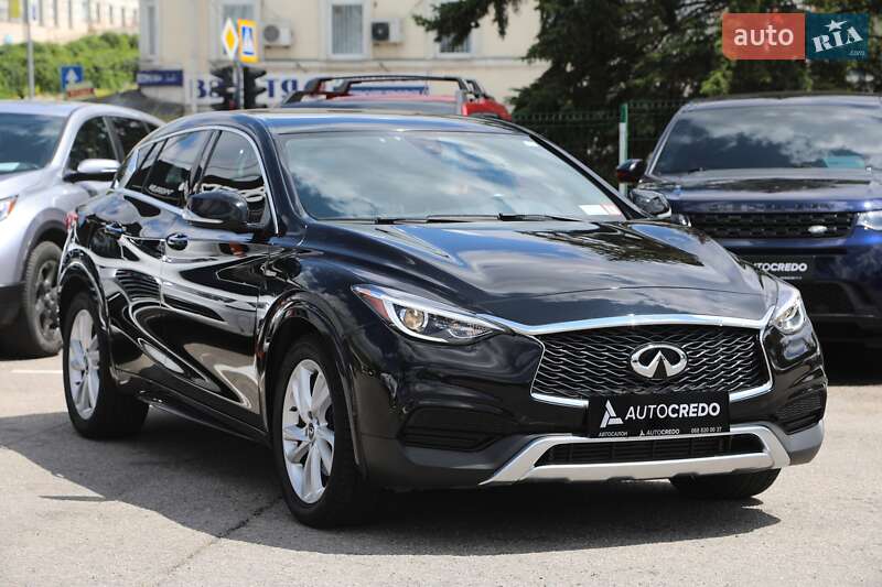 Позашляховик / Кросовер Infiniti QX30 2017 в Харкові