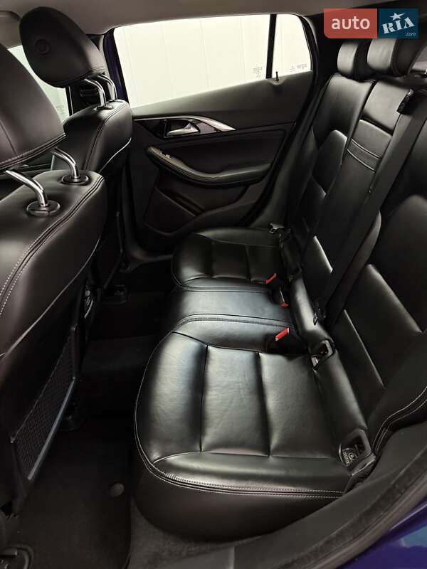 Внедорожник / Кроссовер Infiniti QX30 2016 в Харькове