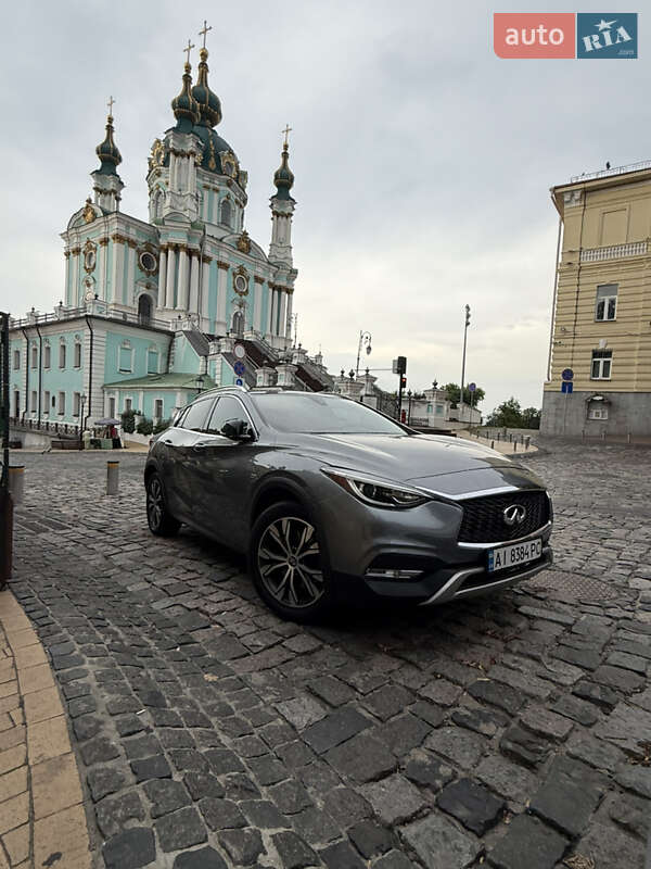Infiniti QX30 2016