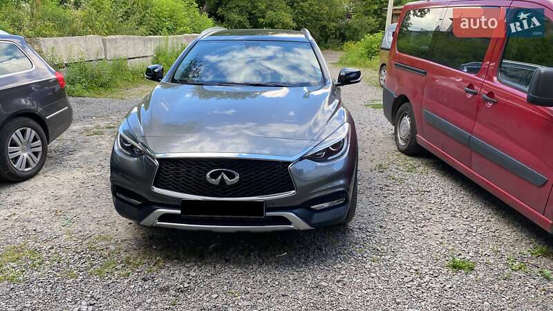 Infiniti QX30 2016
