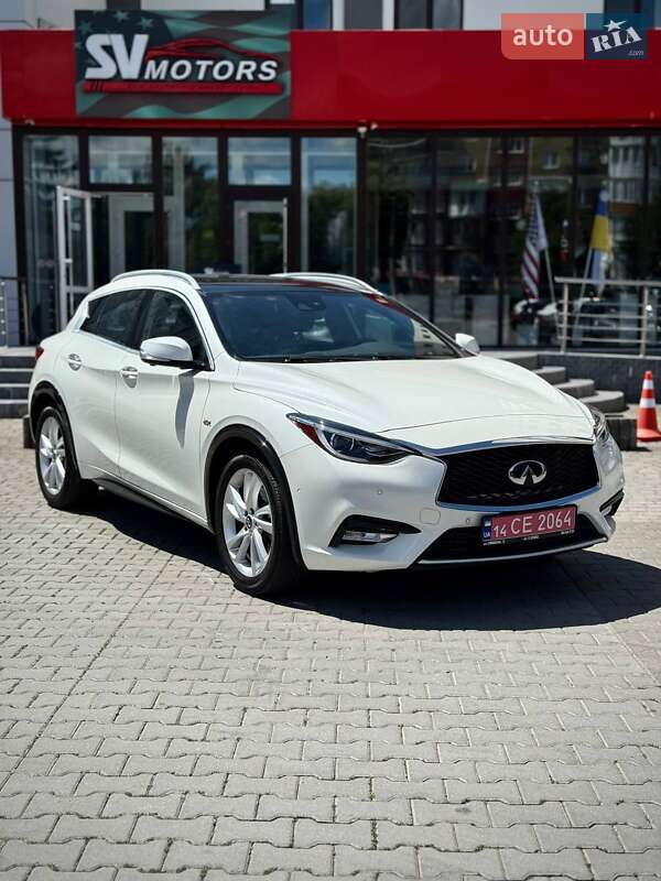 Infiniti QX30 2016