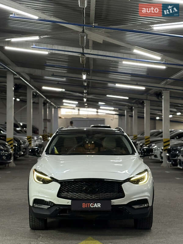 Позашляховик / Кросовер Infiniti QX30 2017 в Одесі
