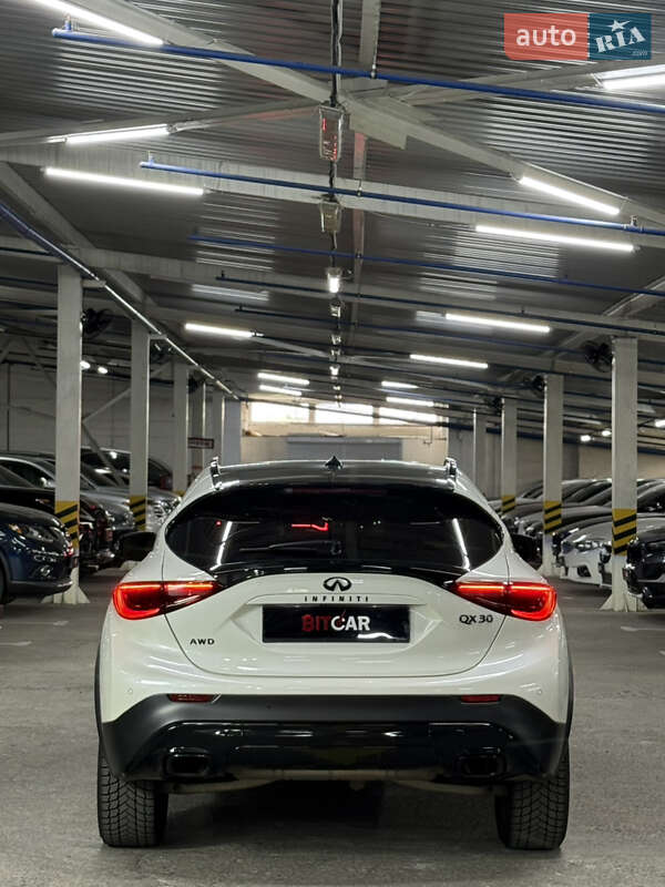 Позашляховик / Кросовер Infiniti QX30 2017 в Одесі