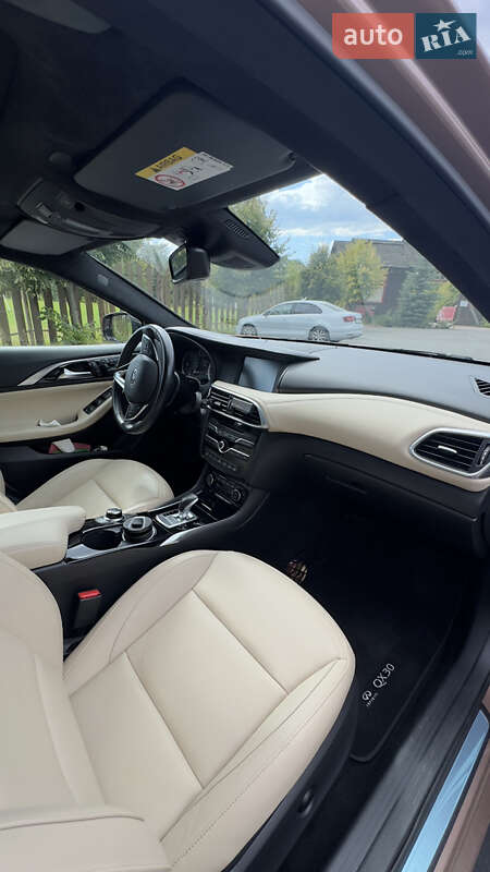 Внедорожник / Кроссовер Infiniti QX30 2018 в Киеве