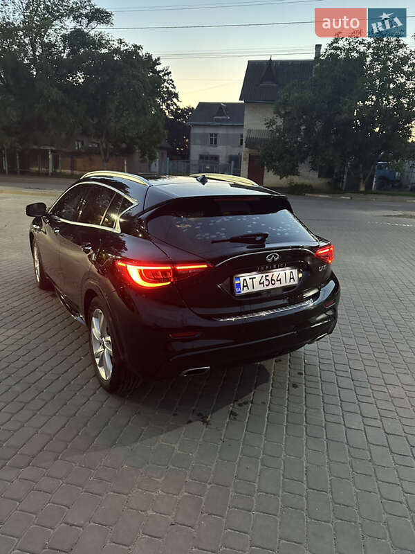 Внедорожник / Кроссовер Infiniti QX30 2016 в Ивано-Франковске