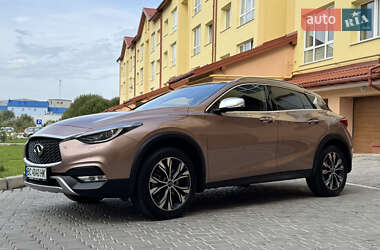 Внедорожник / Кроссовер Infiniti QX30 2017 в 
