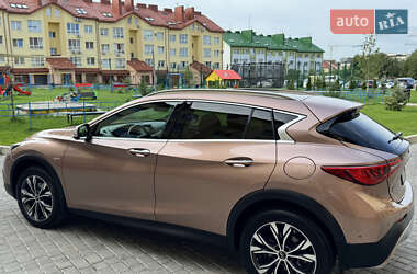 Внедорожник / Кроссовер Infiniti QX30 2017 в 