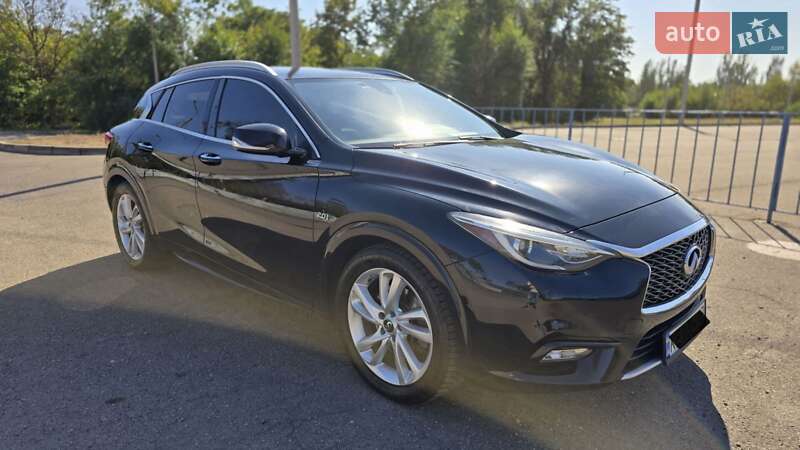 Внедорожник / Кроссовер Infiniti QX30 2017 в Кривом Роге