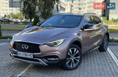 Позашляховик / Кросовер Infiniti QX30 2016 в Києві