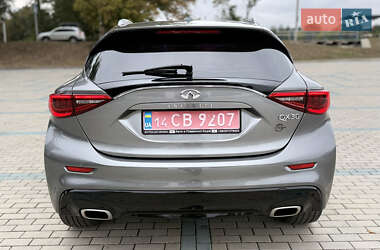 Внедорожник / Кроссовер Infiniti QX30 2016 в 