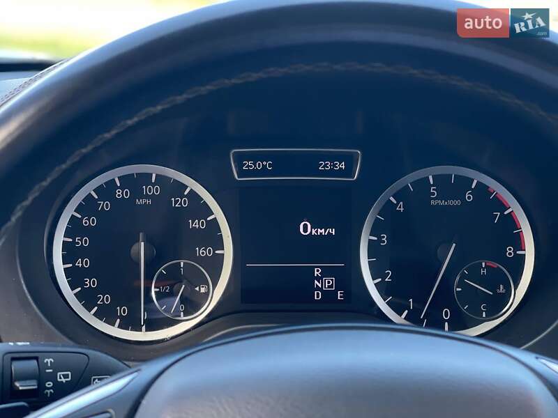 Позашляховик / Кросовер Infiniti QX30 2016 в Києві