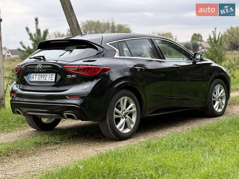 Внедорожник / Кроссовер Infiniti QX30 2017 в Ивано-Франковске