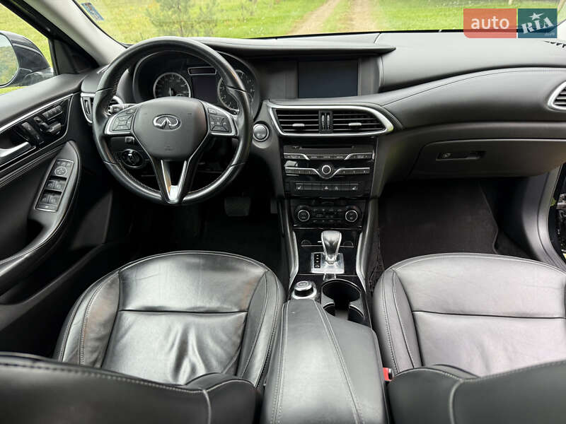 Внедорожник / Кроссовер Infiniti QX30 2017 в Ивано-Франковске