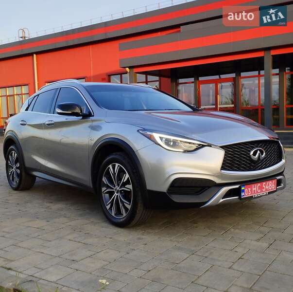 Внедорожник / Кроссовер Infiniti QX30 2017 в Здолбунове