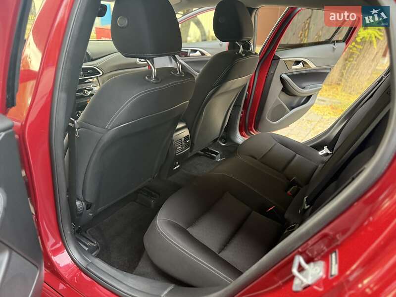 Внедорожник / Кроссовер Infiniti QX30 2018 в Днепре фото 19 Внедорожник / Кроссовер Infiniti QX30 2018 в Днепре