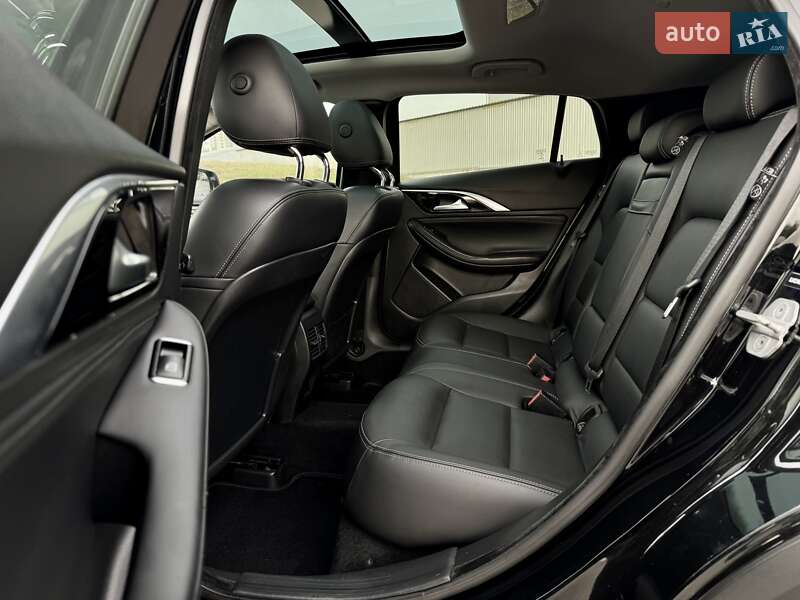 Позашляховик / Кросовер Infiniti QX30 2016 в Києві фото 25 Позашляховик / Кросовер Infiniti QX30 2016 в Києві