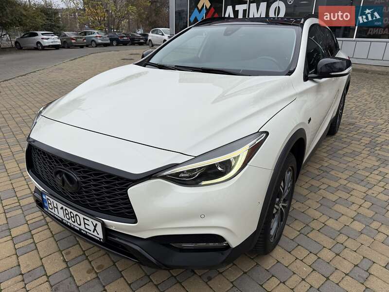 Внедорожник / Кроссовер Infiniti QX30 2017 в Одессе