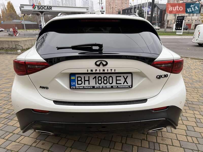 Внедорожник / Кроссовер Infiniti QX30 2017 в Одессе